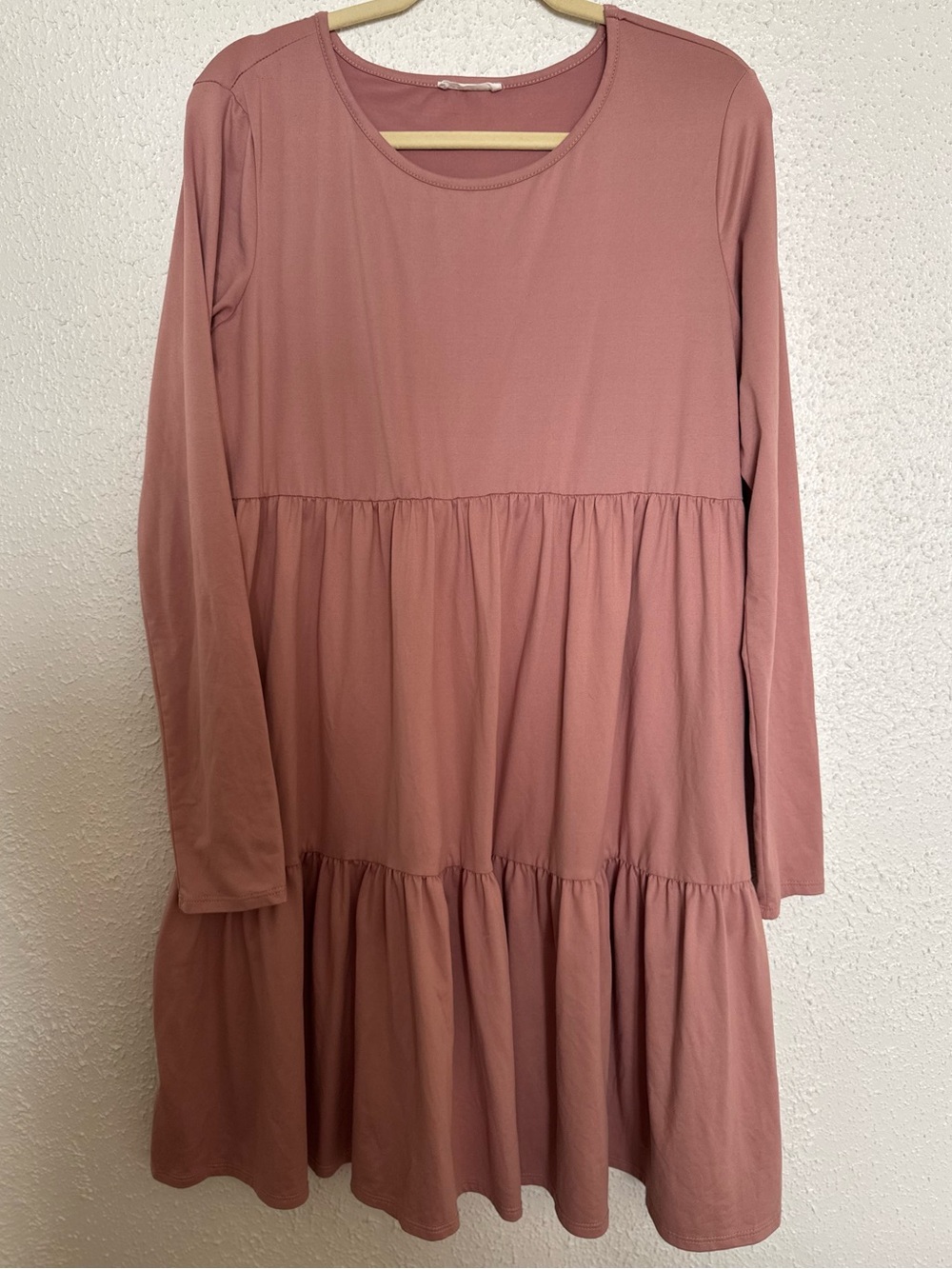 Reborn J Dusty Rose Tiered Midi Dress